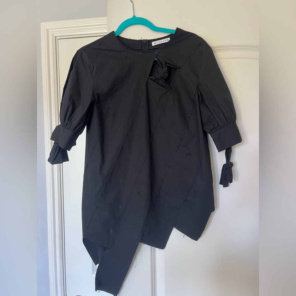 Rejina Pyo Top – Black Asymmetric Hem Bow Detail – UK 10
